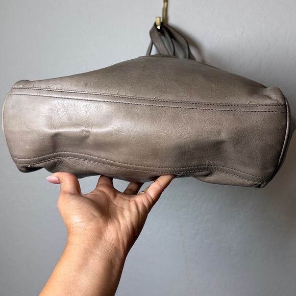 Vintage YSL Yves Saint Laurent Taupe Leather Shopper Tote - Picture 4 of 9